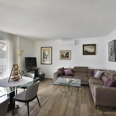 Apartament Ramarro *